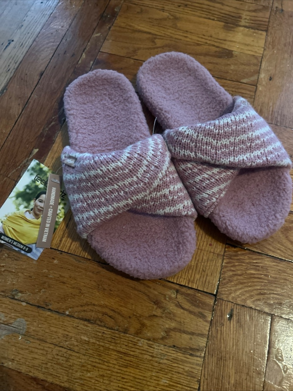 Feelgoodz Lychee Sherpa Cross Strap Slippers Women Size Medium 8 - 9 NWT Purple